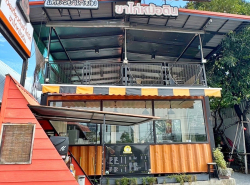 เซ้งร้านก๋วยเตี๋ยว กรุงเทพกรีฑาตัดใหม่ ทำเลริม ถนนศรีนครินทร์-ร่มเกล้า ใกล้หมู่บ้าน โรงเรียน และแหล่งชุมชน