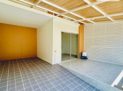 ม. พฤกษา59/2 ซ.2 บ้านรีโนเวทใหม่ทั้งหลัง ทำหลังคาโรงจอดรถใหม่ปูกระเบื้องใหม่ เปลี่ยนสุขภัณฑ์ใหม่