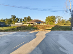 ที่ดินแบ่งขาย สำหรับสร้างบ้าน  ออฟฟิต แยกหลุยส์สันกำแพง 94 ตร.วา จากปกติ 25,000 เหลือเพียง 18,000 บาท-วา