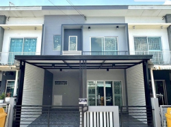 ม.เดอะคอนเนค สุวรรณภูมิ1 บ้านรีโนเวทใหม่พร้อมเข้าอยู่ได้เลย ทำเลคุณภาพ