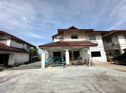 ขายบ้านเดี่ยว  106.2 ตร.วา หมู่บ้านทิพย์นคร สวนธน  ซอยประชาอุทิศ76 แยก5  ใกล้ทางด่วนเส้นกาญจนาภิเษก   ZTK147