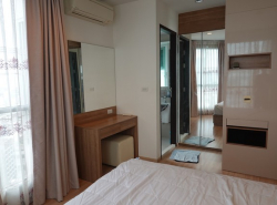 Rhythm Sathorn Safe spacious clean 17th floor BTS Saphan Taksin