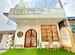 เซ้งร้านชานม-คาเฟ่ บ่อวิน ชลบุรี ตรงข้ามหอพักเจริญสินธานีห้วยปราบ โซนชุมชน มีสถานศึกษา หมู่บ้านและอพาร์ตเม้นท์เยอะมาก