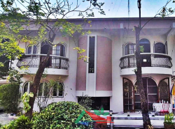 รถมือสอง อสังหาริมทรัพย์ บ้าน ปี 0 