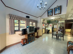 รถมือสอง อสังหาริมทรัพย์ บ้าน ปี 0 