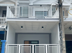 หมู่บ้านราชพฤกษ์วิลล่า รัตนาธิเบศร์  ทาวน์เฮ้าส์ 2 ชั้น ตกแต่งใหม่พร้อ