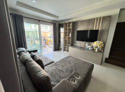 รถมือสอง อสังหาริมทรัพย์ บ้าน ปี 0 
