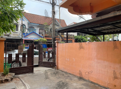 ขาย ทาวน์เฮาส์ บ้านเสนาวิลล่า 91 ใกล้ถนนหลัก ใกล้ศูนย์การค้าต่างๆ