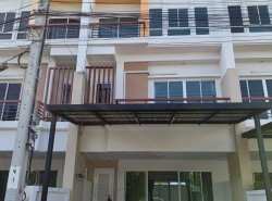 NTG885 ให้เช่า ทาวน์โฮม ภณาสิริ เรสซิเด้นซ์ เกษตร-นวมินทร์ เหมาะสำหรับพักอาศัย เฟอร์นิเจอร์ครบพร้อมอยู่ หน้าโครงการมี 7-11 เพิยง10 เมตร