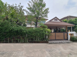 บ้านเดี่ยว 65 ตรว. บ้านบึง ชลบุรี ขายบ้านชลบุรี หมู่บ้านสยามธารามันตรา พร้อมเฟอร์ ร่มรื่นน่าอยู่ ขาย 2.9 ล้านบาท ต่ำกว่าราคาประเมินธนาคาร 